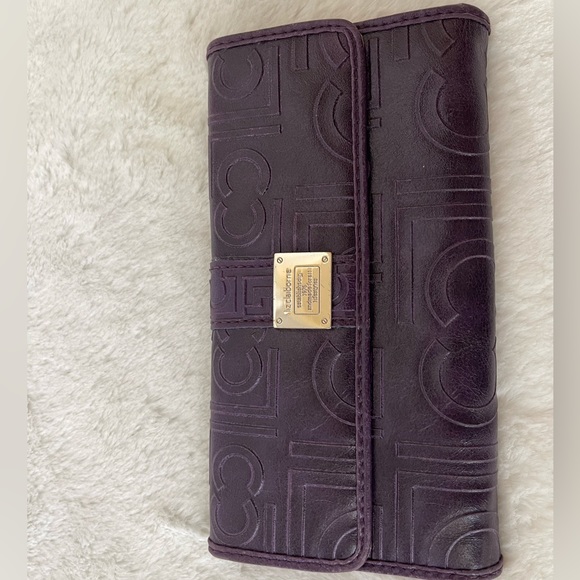 Liz Claiborne Wallet - Picture 4 of 6